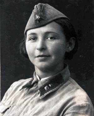 Евгения Васильевна Киселева. Фотография 08 сентября 1941 года